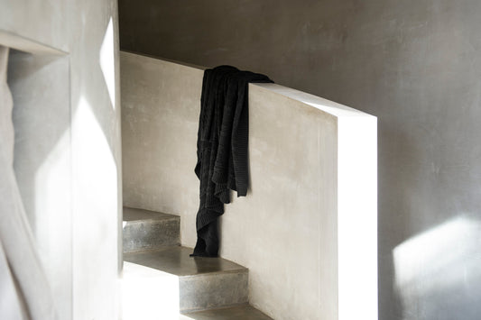 Wrapped Up In A Throw - The Ultimate Slow Activity
