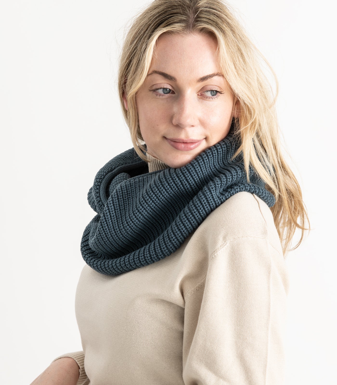 Bhumi Organic Cotton - Infinity Chunky Knit Bubble Scarf - Orion Blue